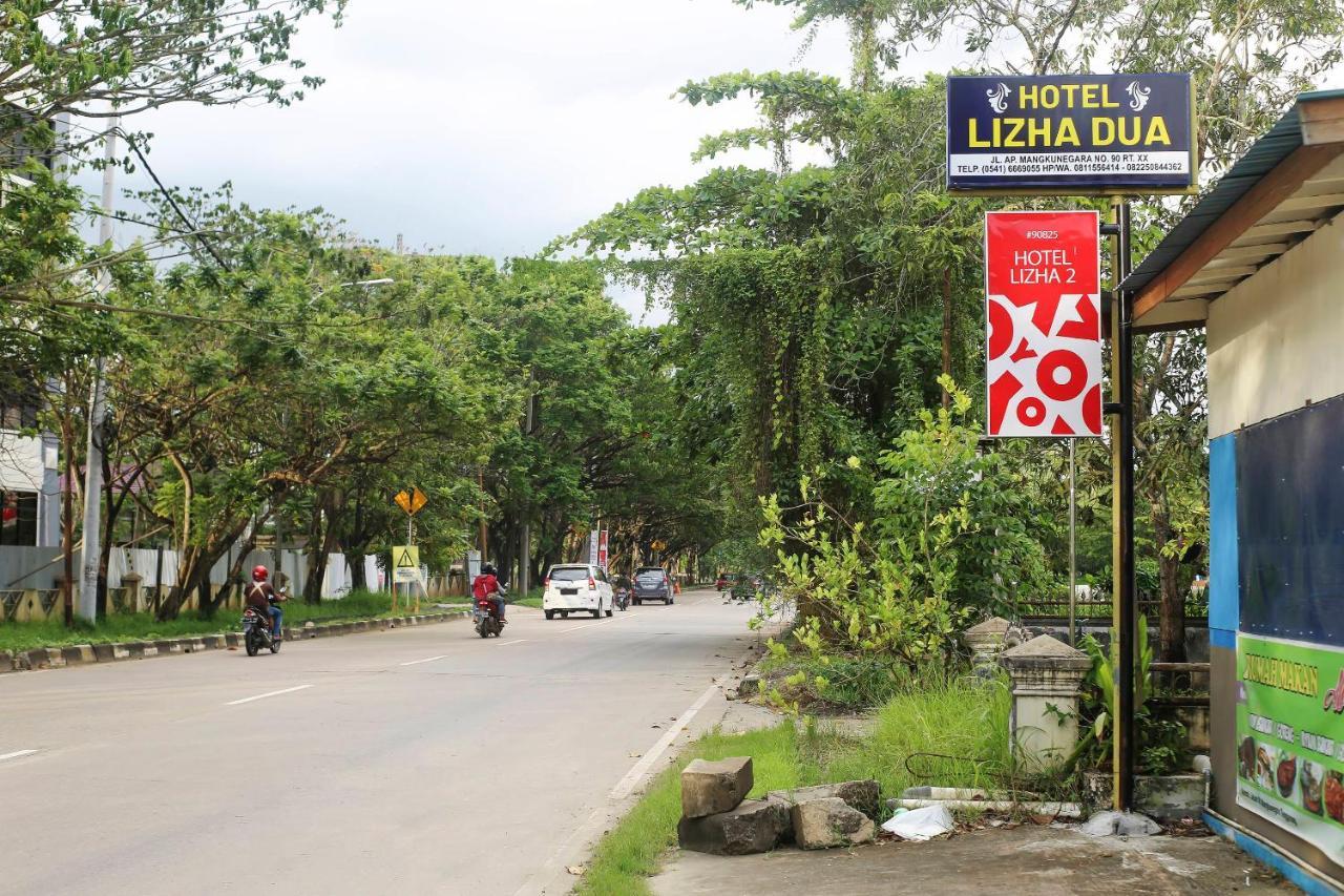 Oyo 90825 Hotel Lizha 2 Samarinda Extérieur photo