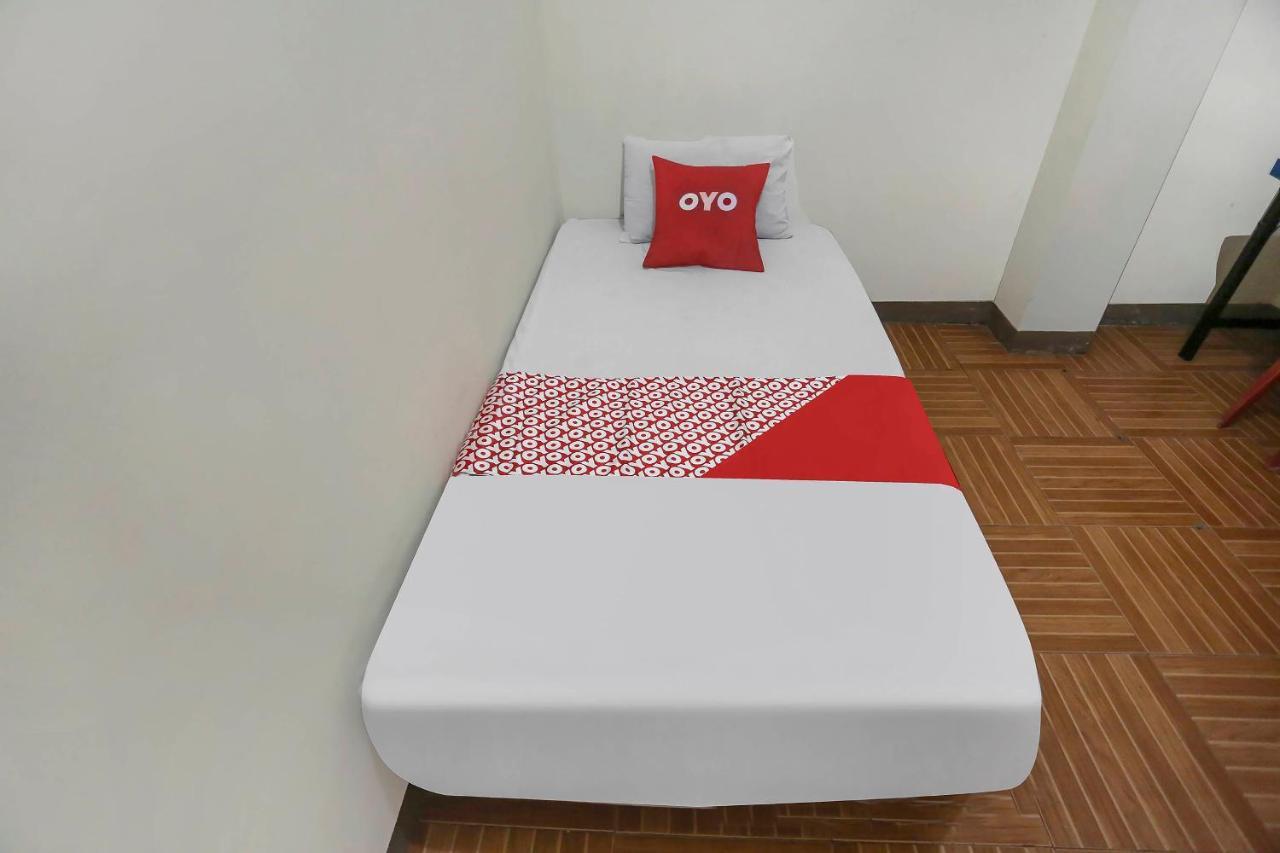Oyo 90825 Hotel Lizha 2 Samarinda Extérieur photo